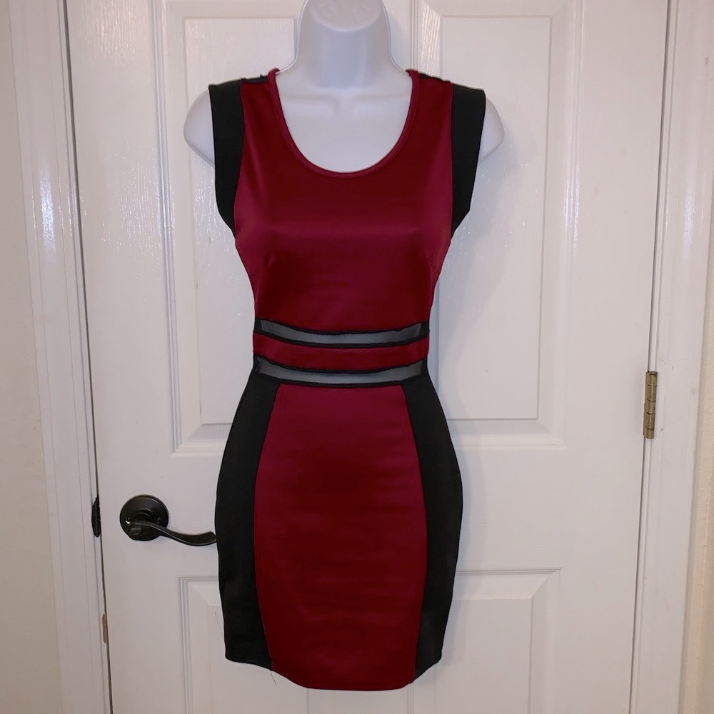 🌹New A’gaci wine & black bodycon dress